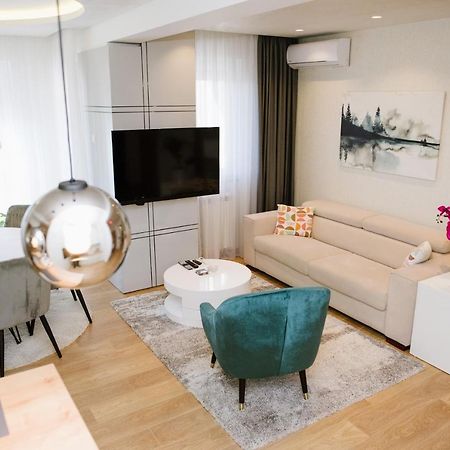 Lusso Apartman Суботиця Екстер'єр фото