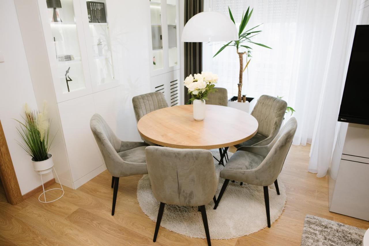 Lusso Apartman Суботиця Екстер'єр фото