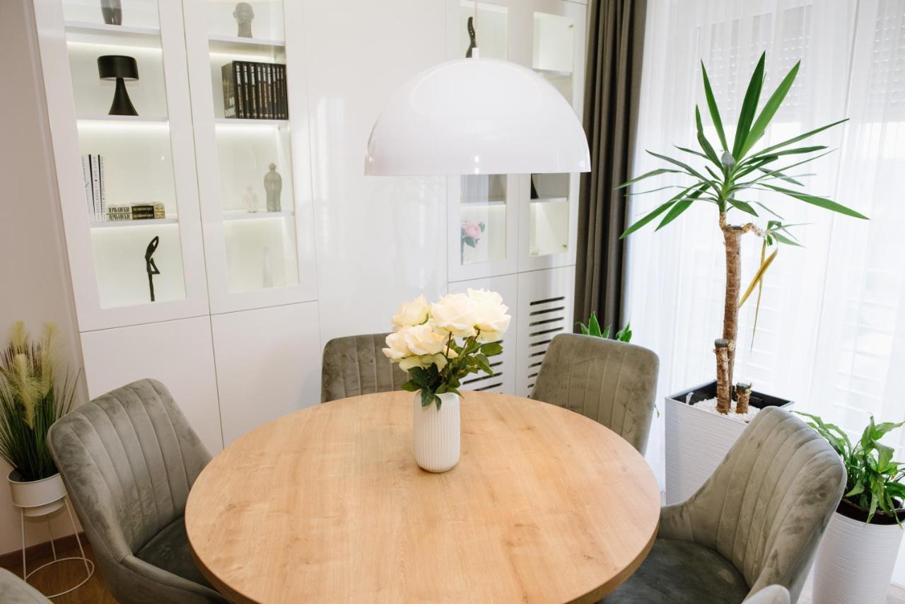 Lusso Apartman Суботиця Екстер'єр фото